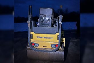 foto descoperire la suceava cilindru compactor semnalat ca furat in marea britanie ridicat de politisti 69904b701ca18