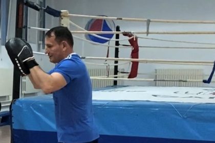 gabriel oaida in staff ul tehnic al sectiei de box patru sportivi vor evolua la dracula open 698f42bbdcb4e