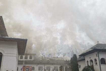 incendiu la acoperisul unei chilii monahale la manastirea stamba jiu 699985445085a