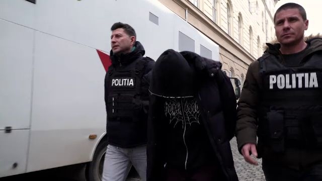 mama baiatului de 13 ani de timis acuzat de crima ma tem de revolta oamenilor nu este vina mea ca nu exista lege 697f9f33738d7