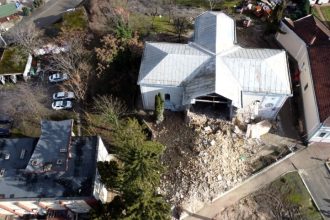 ministerul culturii explica prabusirea turnului bisericii reformate din cehu silvaniei degradari structurale severe si masuri de urgenta inainte de colaps 69872fad87c2f