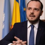 ministrul rogobete le bate din nou obrazul medicilor care pleaca din spitalele de stat in timpul programului pentru care sunt platiti la clinicile private 6998abb30f7b0