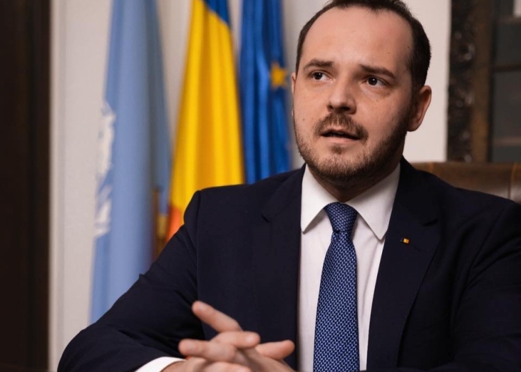 ministrul rogobete le bate din nou obrazul medicilor care pleaca din spitalele de stat in timpul programului pentru care sunt platiti la clinicile private 6998abb30f7b0