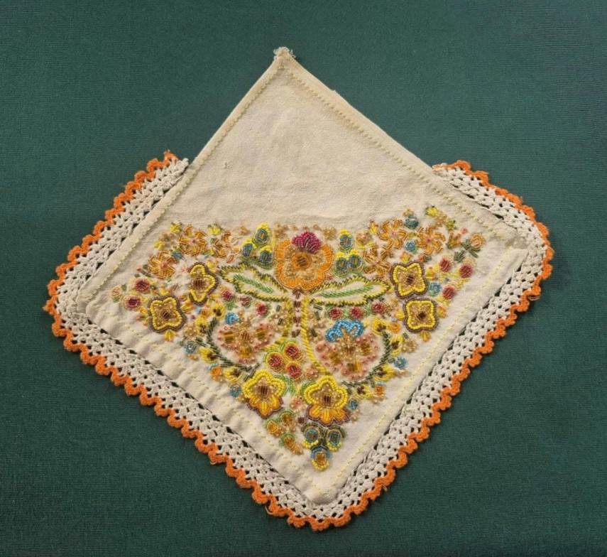 muzeul de arta populara constanta batista de nunta din transilvania exponatul saptamanii 69935357aa1c8