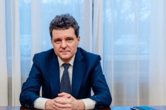 nicusor dan participa astazi la reuniunea informala a consiliului european presedintele face declaratii 698da7d59be08