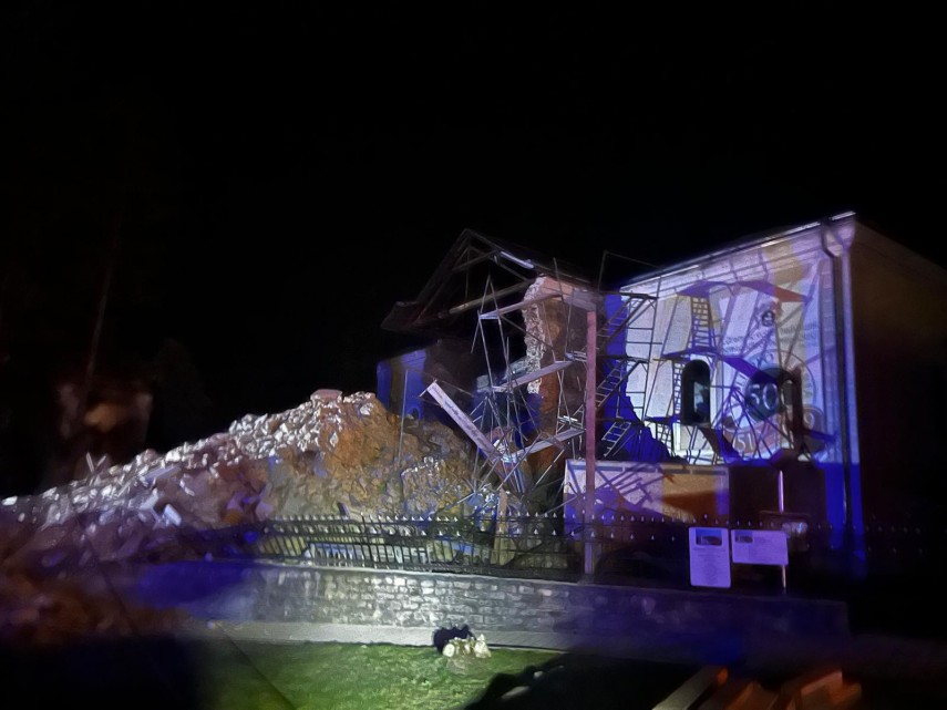 o biserica reformata din judetul salaj monument istoric de grupa valorica a s a prabusit o politista ranita 698306aaa87ec