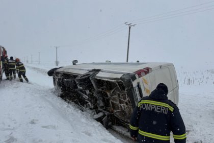 plan rosu activat in giurgiu dupa ce un microbuz s a rasturnat 6999779de9bcc