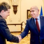 presedintele nicusor dan discutie cu premierul ilie bolojan inainte de lansarea eastinvest la bruxelles 699dc35e2ce57