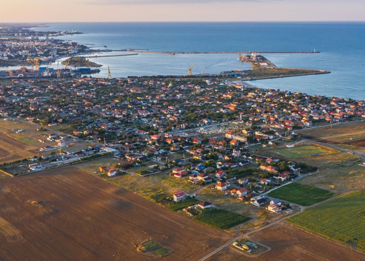 primaria limanu modernizeaza zona de promenada din satul 2 mai 699ce21ea3530