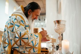 programul liturgic al ips teodosie in zilele de 9 10 februarie 2026 6988c07392a00