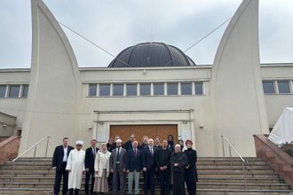 romania reprezentata de muftiul iusif muurat la adunarea generala eulema de la strasbourg 698d148688067