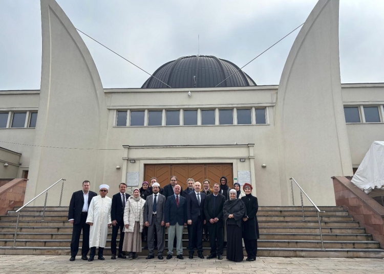 romania reprezentata de muftiul iusif muurat la adunarea generala eulema de la strasbourg 698d148688067