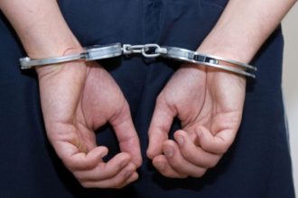 tanar incarcerat la poarta alba pentru tulburarea ordinii si linistii publice 6985f064ce477