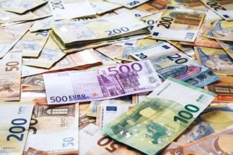 un economist al camerei executorilor judecatoresti de pe langa curtea de apel constanta condamnat definitiv dupa ce a sustras sute de mii de lei din buget 697ff365032e5