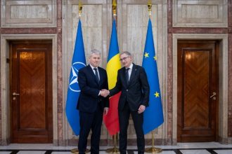 viceprim ministrul ministrul afacerilor interne catalin predoiu intalnire de lucru cu gavin buchan ambasadorul canadei la bucuresti 698df1ad9f542