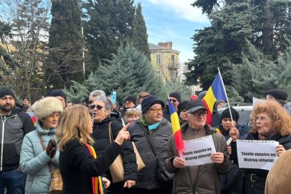 videgalerie foto protest aur oamenii scandeaza constanta se scufunda sub psd pnl usr 698dbd6c7e4d2