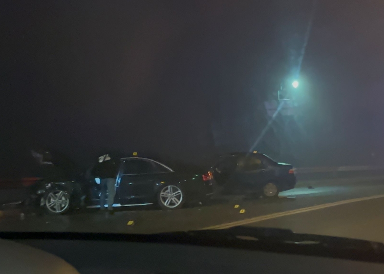 video accident rutier in navodari doua masini grav avariate in urma impactului 6988382c622cc