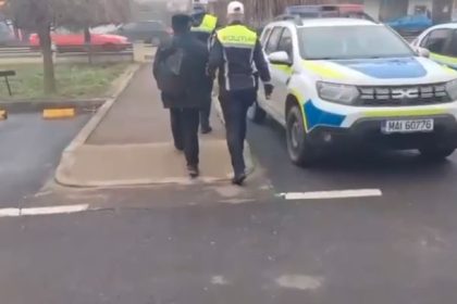 video constanta barbat retinut dupa ce a fost prins baut la volan si cu permisul suspendat 698f386066680