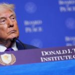 video donald trump l a prezentat pe nicusor dan drept prim ministrul romaniei si a spus ca poporul roman este fantastic 699802f61480e