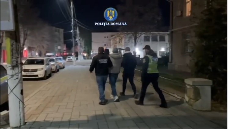 video retinut dupa ce a furat telefonul unui batran la medgidia 698c56b4a1cdc