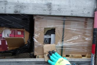 videofoto produse contrafacute de peste 14 milioane lei confiscate de politisti intr o saptamana 699195b6cafb2