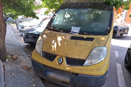 zeci de masini abandonate ridicate de pe strazile din constanta vor fi transportate in parcul auto al municipalitatii 6992d89e8df3f
