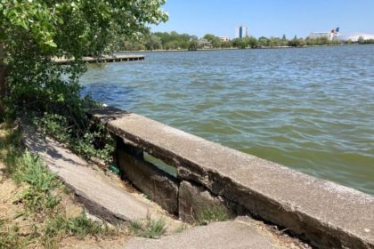 a inceput reabilitarea malurilor lacului tabacarie 69a8bd01cbce4