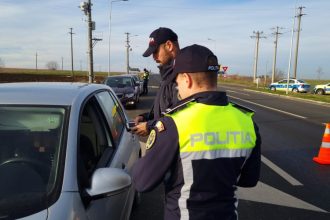 actiune de amploare a politistilor constanteni pe linia combaterii contrabandei cu tutun si a vanzarii materialelor pirotehnice 69a981e252e99