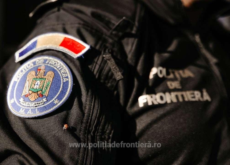 agent de politie de frontiera arestat preventiv pentru luare de mita si trafic de influenta 69b8420605811