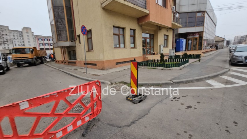 atentie soferi trafic blocat pe strada producatorului din constanta din cauza unei avarii soferii nevoiti sa intre pe interzis 69b51f8f3409d