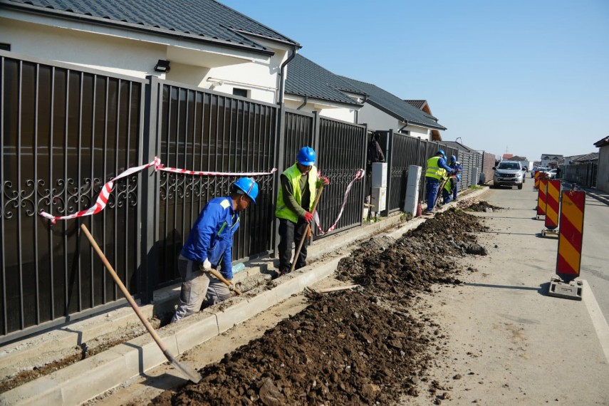 au inceput lucrarile de extindere a retelei electrice pe strada prelungirea tractorului din cumpana 69c64d9042e20