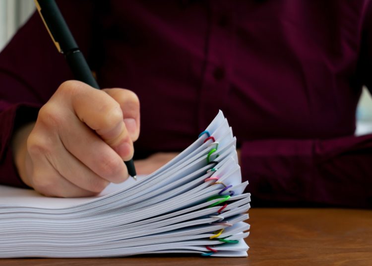 bani in loc de concediu tot ce trebuie sa stii despre protectia legala a concediului si recuperarea compensatiilor financiare 69b691adc3f6e