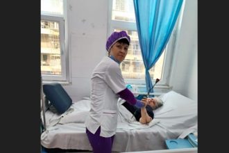 campanie umanitara emotionanta in spitalele din constanta de martisor organizata de arimex comexim 2000 srl 69ad4efda1b4a