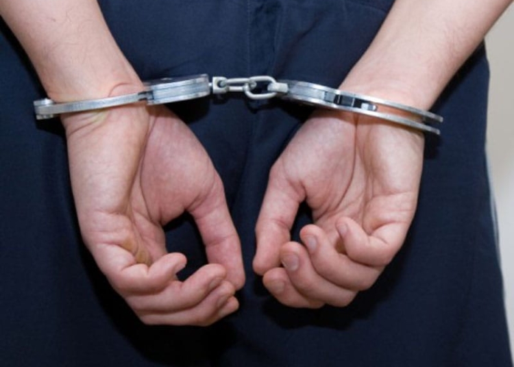 capcana pe tinder in sectorul 5 tanar de 18 ani arestat dupa ce si ar fi jefuit victimele atrase de iubita lui la intalniri 69a5634c16ffb