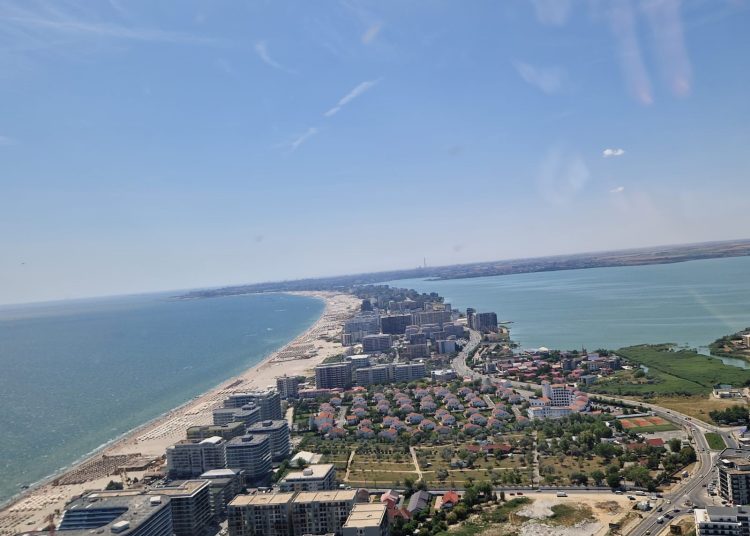 cati turisti sunt asteptati pe litoral de paste si cat costa sejururile la malul marii 69c32d2e3ba19