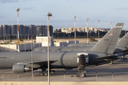 ce avioane cisterna are sua si ar putea ajunge la baza mihail kogalniceanu 69b178eb20367