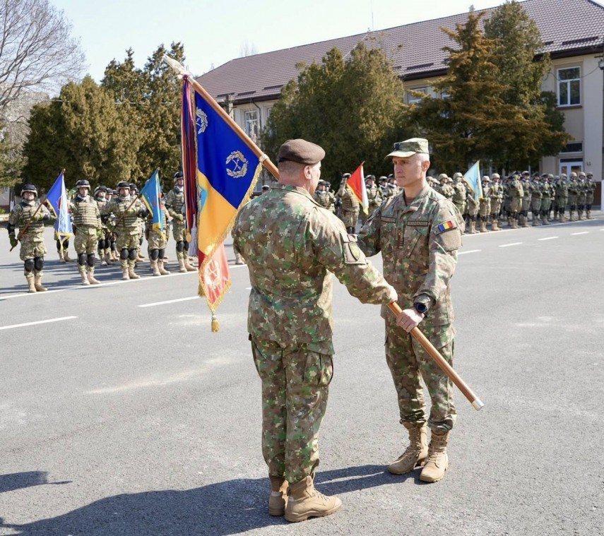 ceremonie de predare primire a comenzii si drapelului de lupta la brigada 9 mecanizata marasesti 69b8171fd26fe