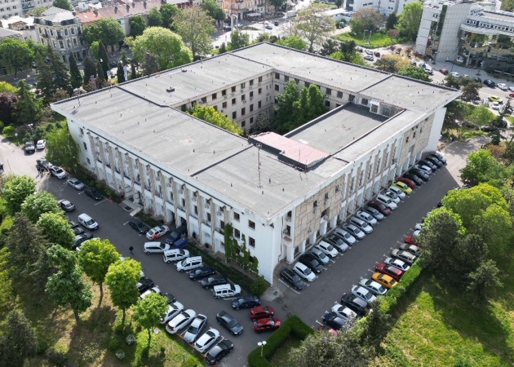 consiliul judetean plateste mai multi bani pentru reabilitarea palatului administrativ 69c5c09f8a3d1