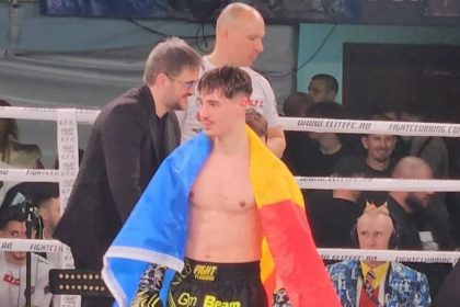 cosmin bruma si a aparat centura mondiala fight clubbing cu ocazia galei elite fighting championship galerie foto 69c774c6cc147