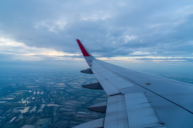 criza din orientul mijlociu loveste aviatia europeana o companie anuleaza zboruri din cauza preturilor combustibilului 69ba50697421d