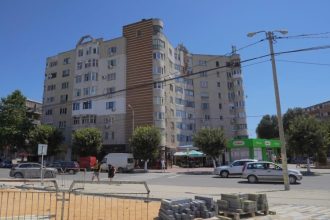 cum a incercat o locatara din blocul primariei navodari sa obtina prelungirea contractului de inchiriere cu forta 69a64119f2174