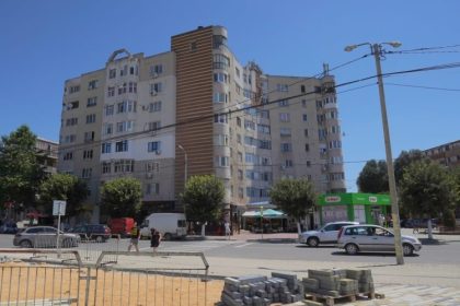 cum a incercat o locatara din blocul primariei navodari sa obtina prelungirea contractului de inchiriere cu forta 69a64119f2174