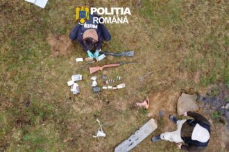 descinderi de amploare la persoane suspectate de braconaj o arma letala gasita ascunsa in pamant confiscata 69c94f730a5da
