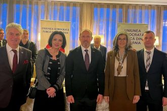 directorul ccina vicepresedintele cjc si subprefectul constantei la cina de iftar 69bb07d8728f3