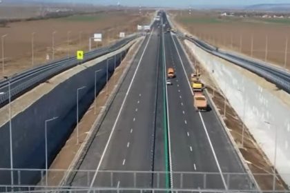 directorul general al cnair cristian pistol se asfalteaza ultimii kilometri ai lotului 2 din autostrada moldovei a7 intre focsani si bacau 69b14b4b24f64