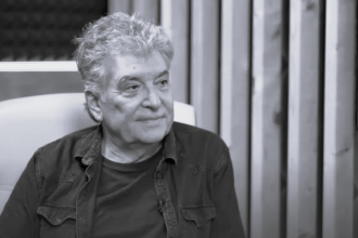 doliu in muzica romaneasca a murit basistul trupei holograf 69b27d3035b70