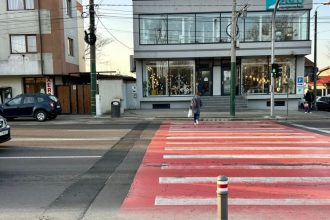 foto al saselea sistem modern de semaforizare la trecerea de pietoni a fost implementat pe bulevardul i c bratianu 69b8ffb5dce75