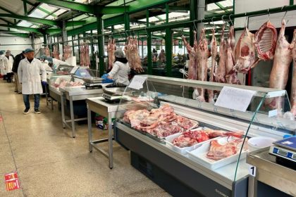 foto carne de miel pentru sarbatorile pascale comercializata in pietele agroalimentare grivitei si tomis iii constanta 69ca426307b68