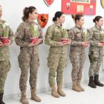 foto flori si martisoare pentru forta feminina a brigazii 9 mecanizata marasesti constanta 69a426db15066