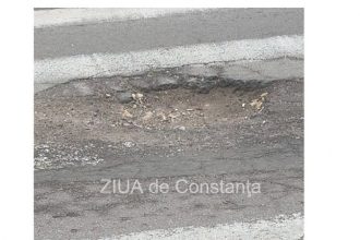 foto groapa periculoasa la trecerea de pietoni de pe strada nicolae iorga aproape de intersectia cu bulevardul alexandru lapusneanu din constanta 69a69f6b270bd